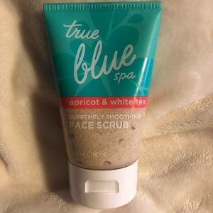 Bath & Body Works face scrub